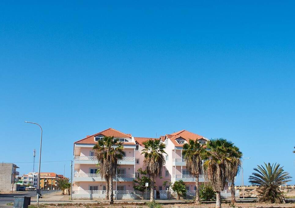 Apartamento Santana - T2 Confortavel A 300 M Da Praia De Santa María Exterior foto