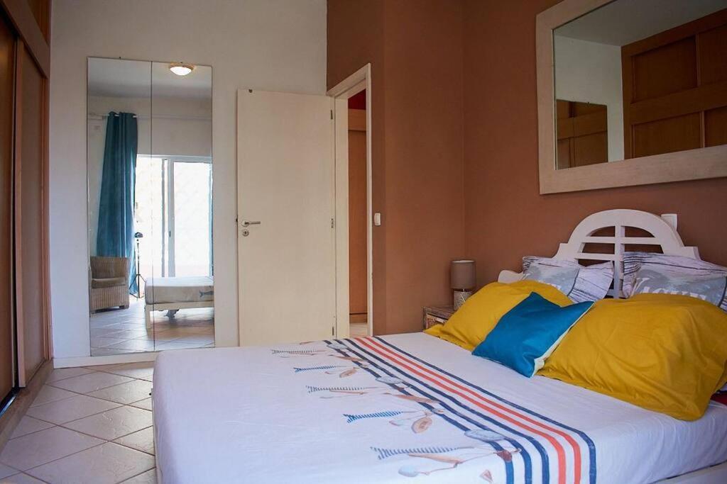Apartamento Santana - T2 Confortavel A 300 M Da Praia De Santa María Exterior foto