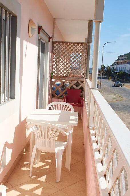 Apartamento Santana - T2 Confortavel A 300 M Da Praia De Santa María Exterior foto